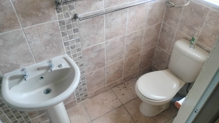 4 Bedroom Property for Sale in Mandela View Free State